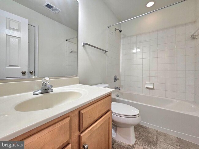 Building Photo - 15328 Elizabeth Burbage Loop