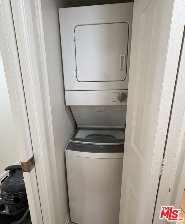 Building Photo - 433 S Manhattan Pl