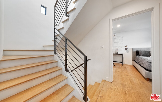 Building Photo - 5317 Pacific Ave