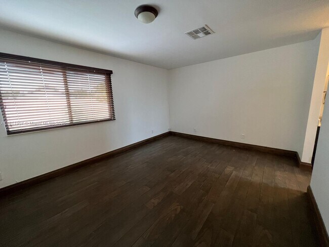 Building Photo - 9518 SW 148th Ave Cir E