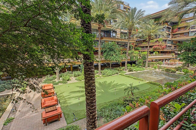 Building Photo - 7147 E Rancho Vista Dr