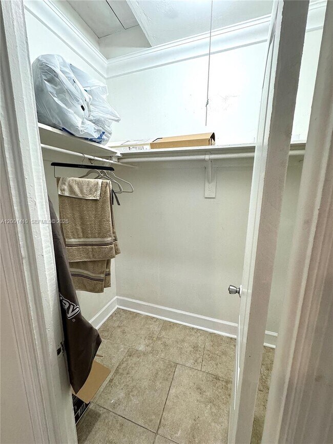 Building Photo - 5530 NW Miami Ct