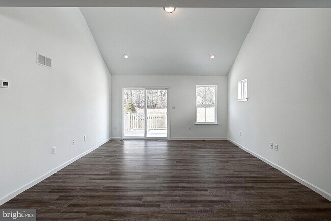 Building Photo - 41 Long Bnd Dr
