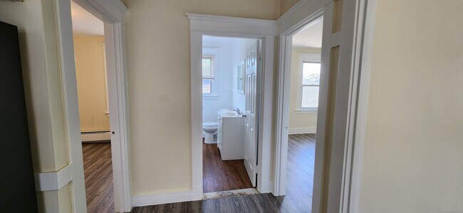 Building Photo - 120 Elm St