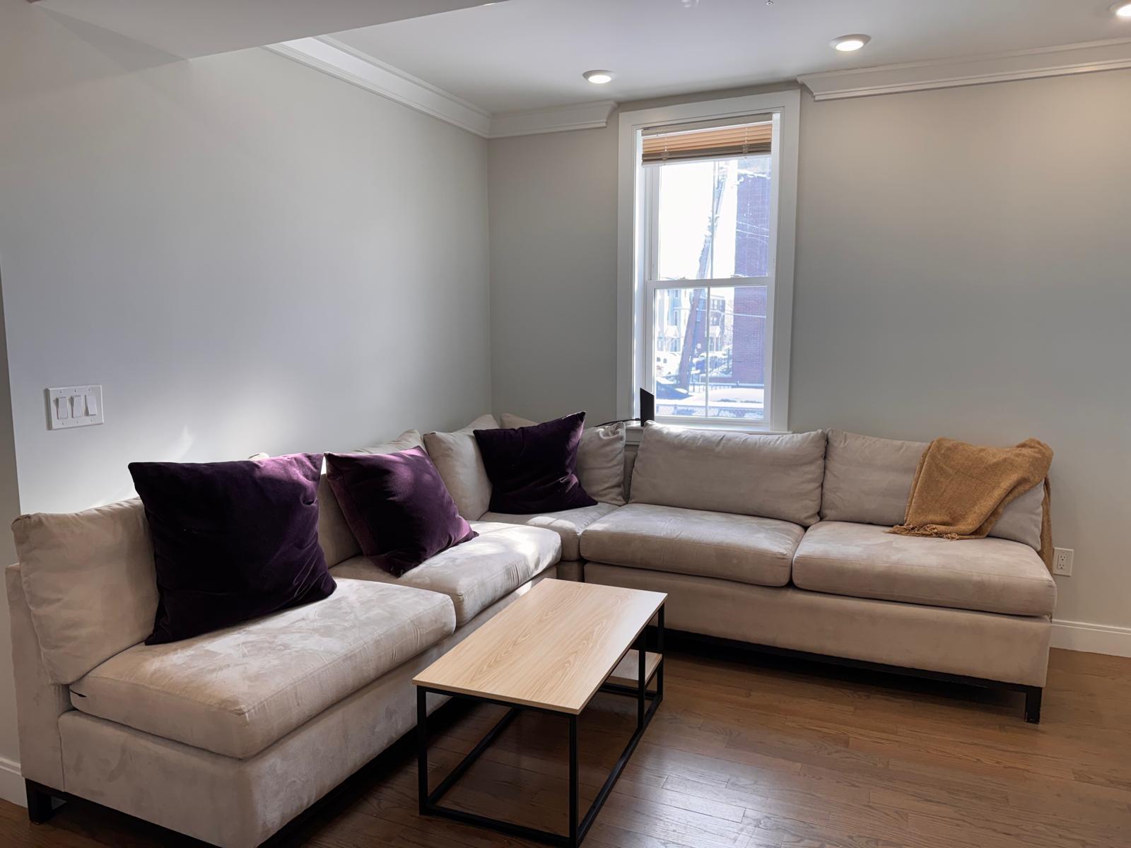 Building Photo - 93 George St