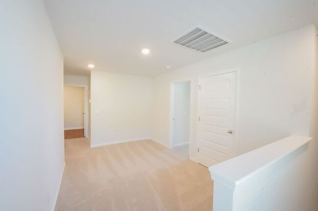 Building Photo - 481 Coconut Dr