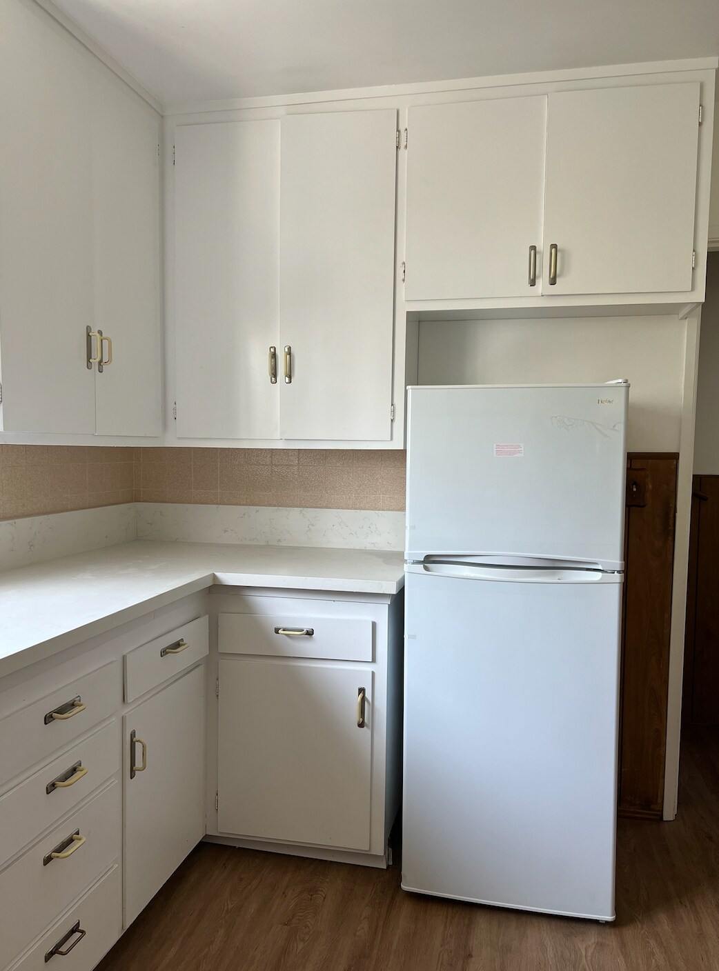 Kitchen - 1641 Maltman Ave
