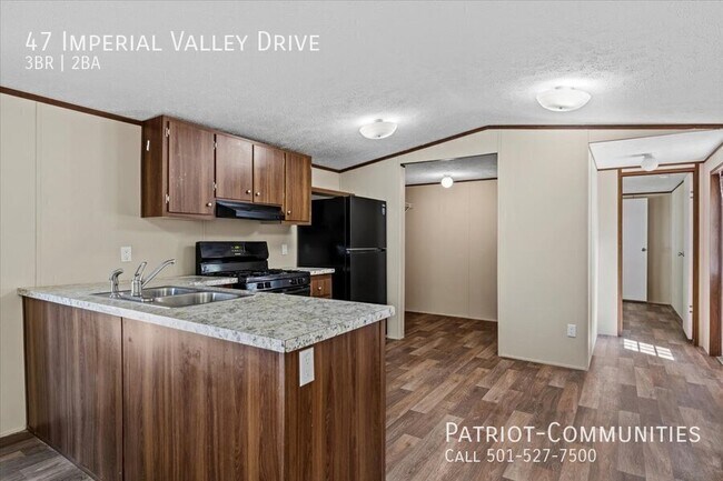 Building Photo - 47 Imperial Valley Dr