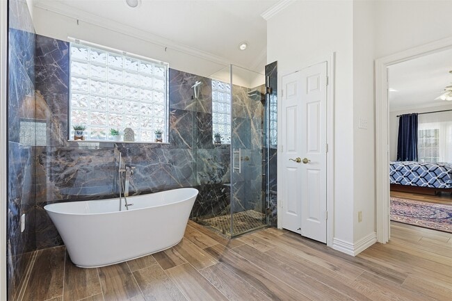 Building Photo - 1527 Orchard Park Dr