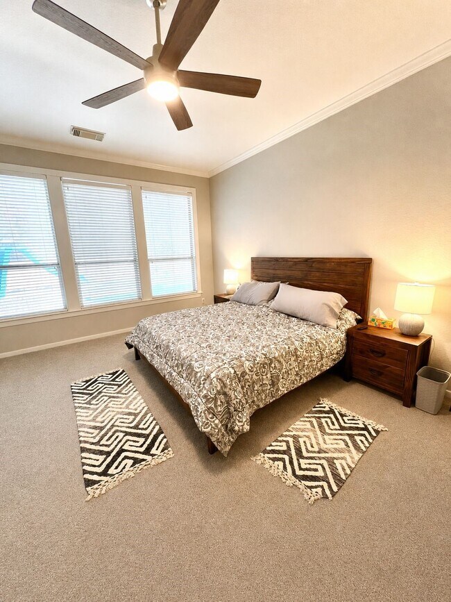 Building Photo - 27 E Shale Creek Cir