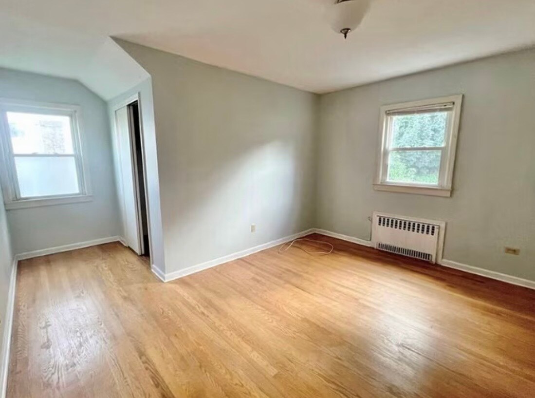 Building Photo - 292 Morsemere Ave