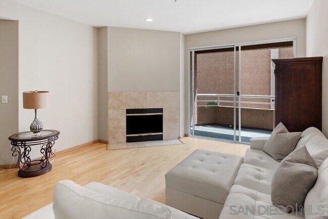 Building Photo - 3969 Mahaila Ave