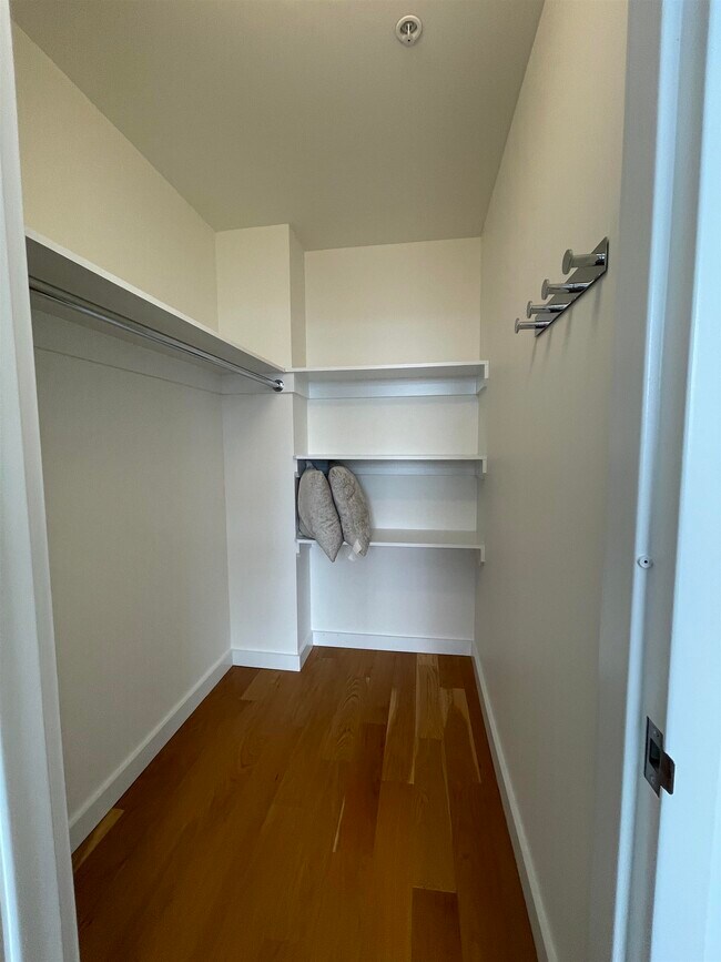 Building Photo - 110 1st St