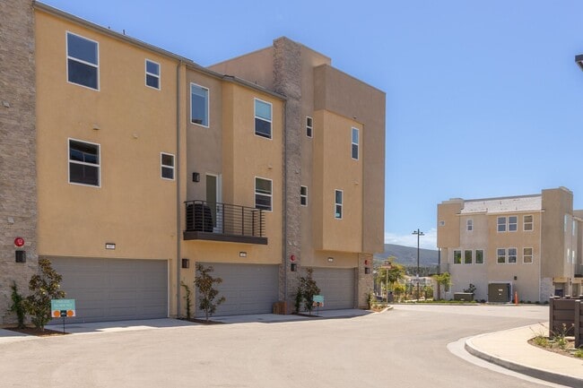 Building Photo - 403 Caliper Wy