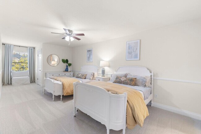 Building Photo - 1832 E Menlo St