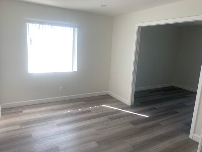 Building Photo - 708 W Gage Ave