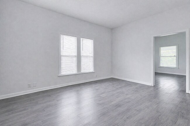 Building Photo - 419 N Alton Ave