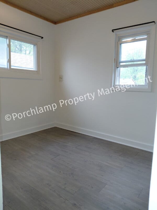 Building Photo - 5038 Carson Ave SW