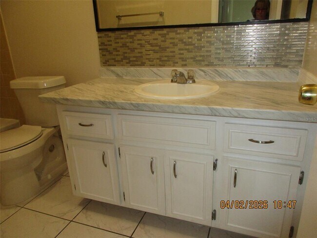 Building Photo - 2600 London Bridge Ct