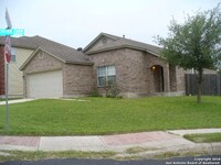 Building Photo - Well Maintained Corner Lot Property Ready ...