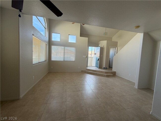 Building Photo - 1020 Allure Dr