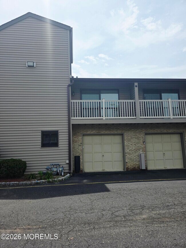 Building Photo - 97 Cotswold Cir