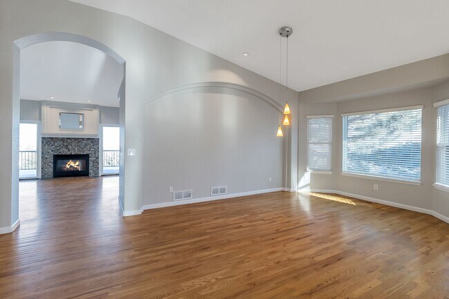 Building Photo - **Beautiful 5 Bed 4 Bath home for rent in ...