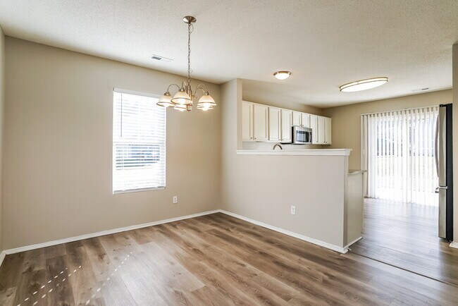 Building Photo - 3168 Varcroft Rd