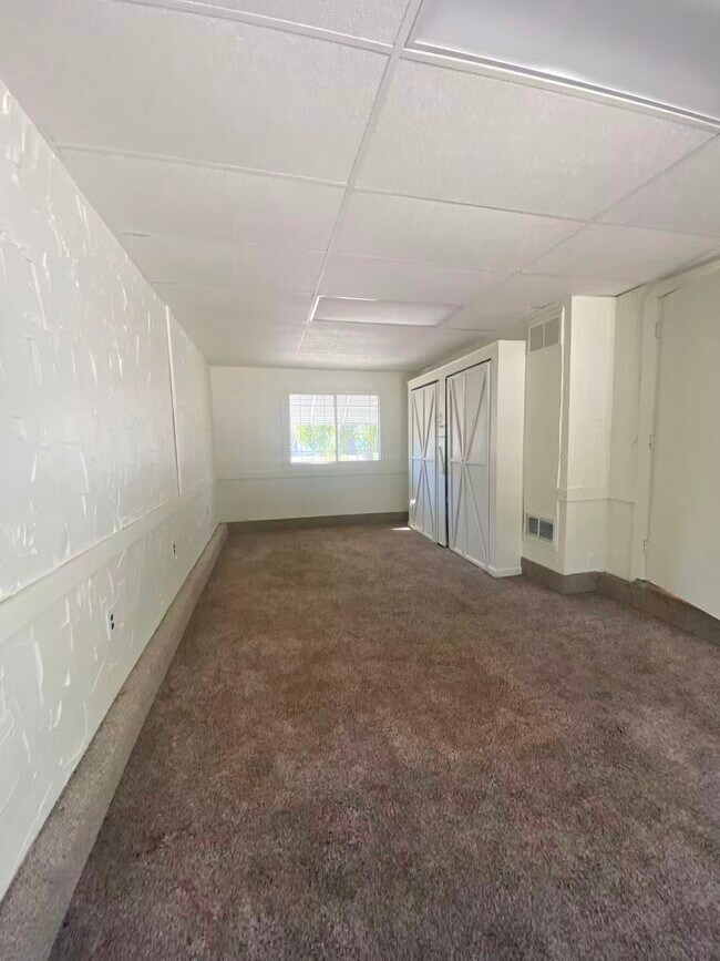 Building Photo - 3928 Crary Dr