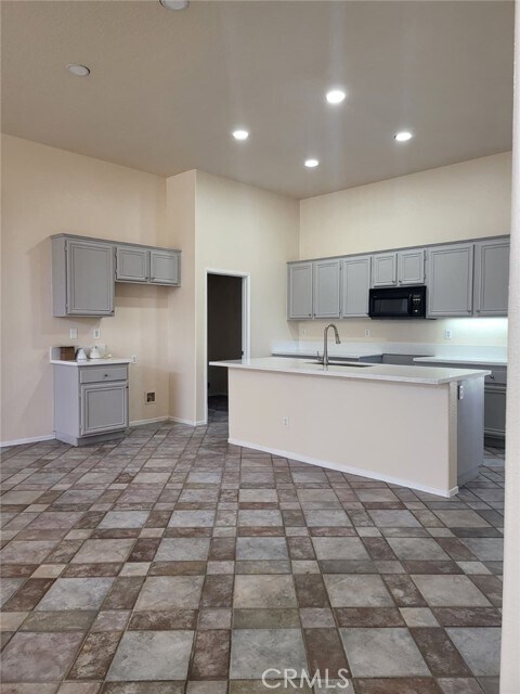 Building Photo - 25375 Forest Wood Cir