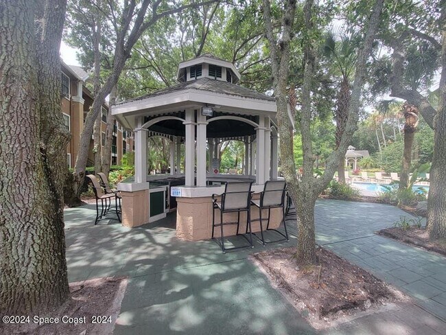 Building Photo - 7667 N Wickham Rd