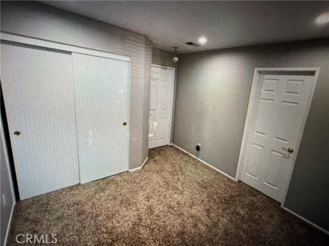 Building Photo - 44256 Sundell Ave