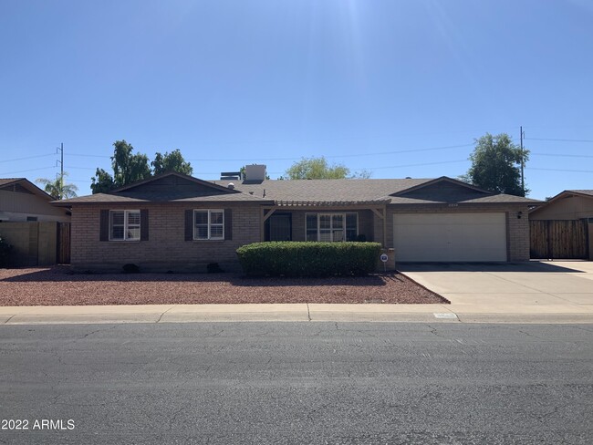 Building Photo - 3213 W McRae Way