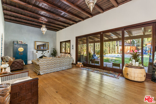Building Photo - 3092 Laurel Canyon Blvd