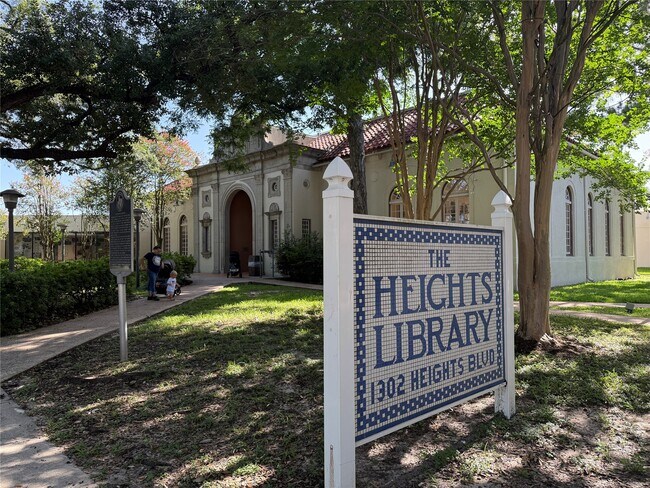 Building Photo - 1320 Heights Blvd