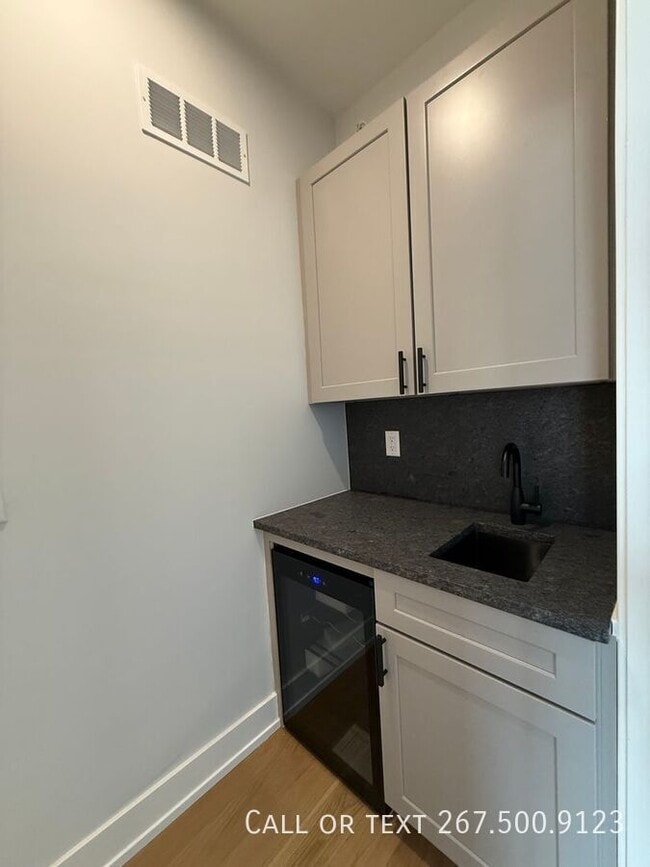 Building Photo - 3009 Gaul St