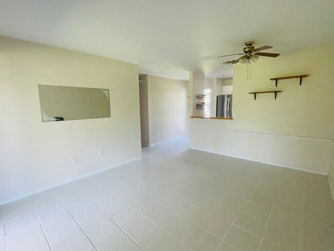 Building Photo - PORT CHARLOTTE ANNUAL RENTAL