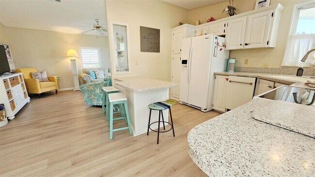 Building Photo - 9122 Kestral Cir