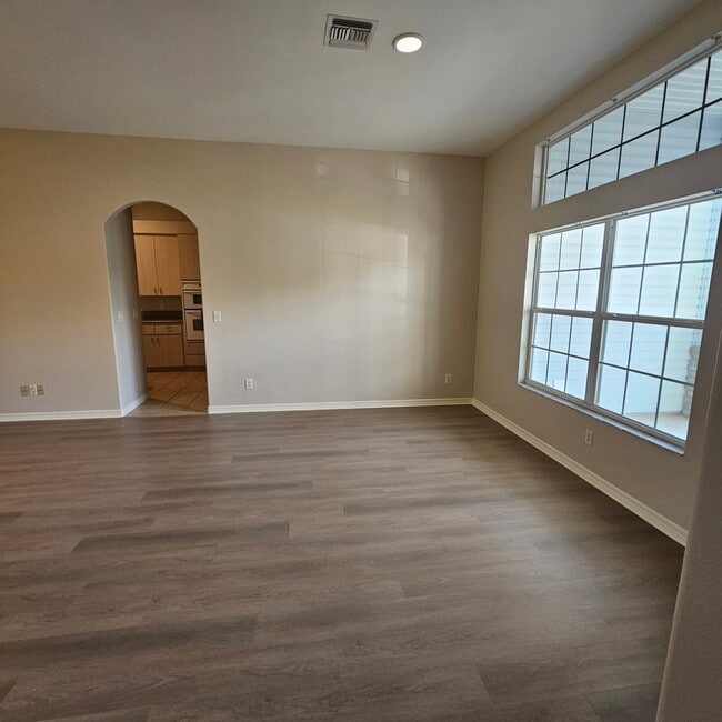 Building Photo - 5095 China Sea Dr