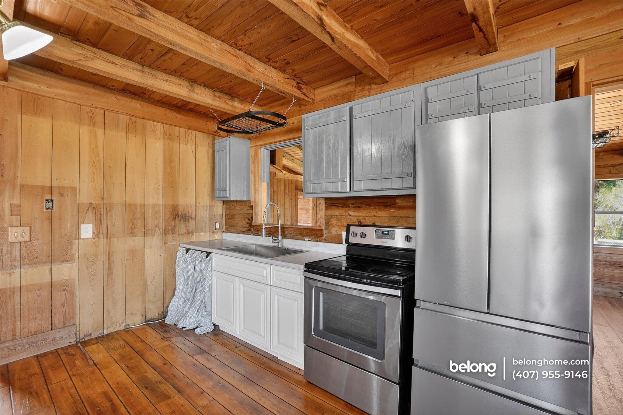 Building Photo - 1330 Niatross St