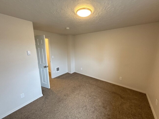 Building Photo - 3714 47th Ave NE