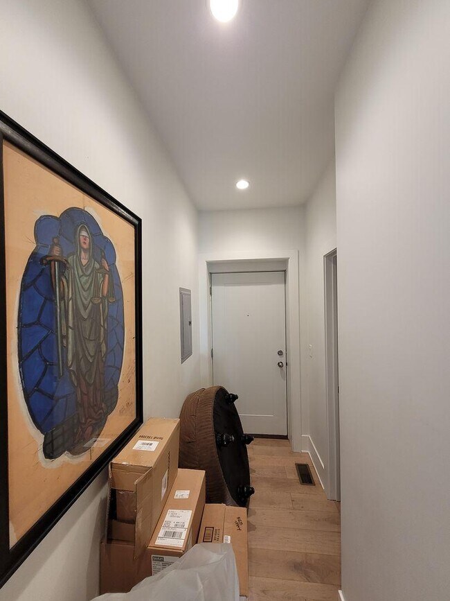 Building Photo - 2 bedroom in Chicago IL 60640