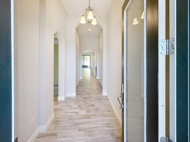 Building Photo - 11220 Fish Eagle Dr