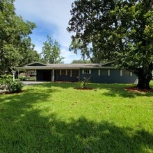 Building Photo - 3 bed, 2 bath 2 car carport