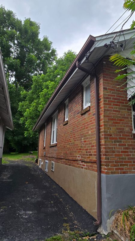 Building Photo - 9109 Argyle Ave