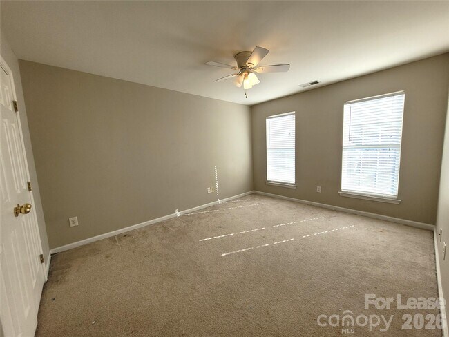 Building Photo - 2728 Sunberry Ln NW