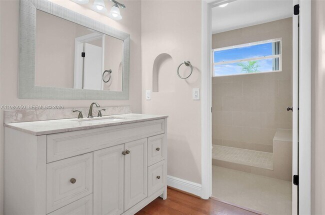 Building Photo - 11811 SW 102nd St