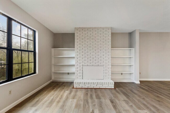 Building Photo - 1956 Nicklaus Dr