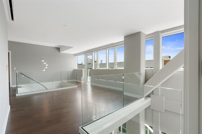 Building Photo - 800 Ave at Port Imperial