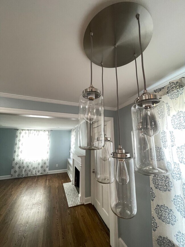 Building Photo - East Nashville!